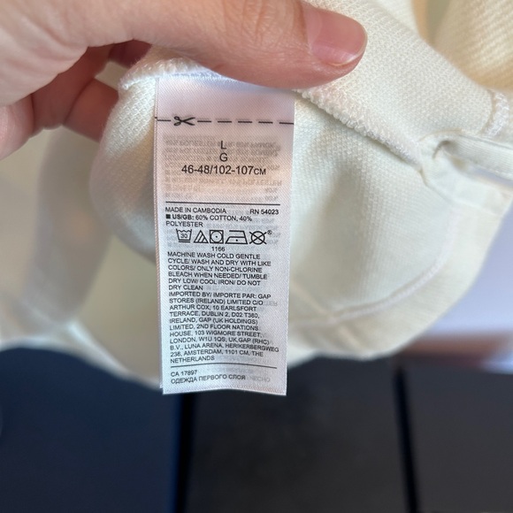 Banana Republic Oversized Turtleneck Sweater - Picture 2 of 4